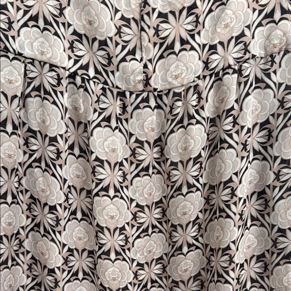 LOFT Black and White Graphic Blouse Relaxed Fit - Picture 4 of 6